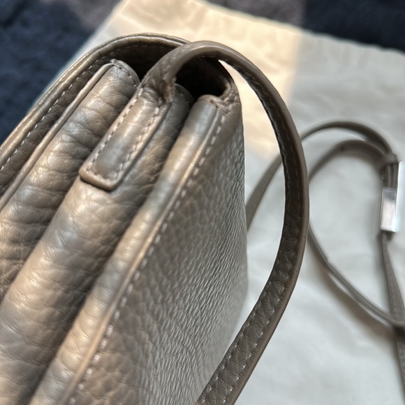 AUX Auxiliary Aritzia) Calisch Cow Leather Grey CrossBody Shoulder Bag Purse - Picture 6 of 11